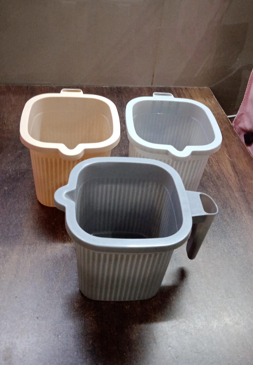 Plastic Square Bath Water Mug (1 Pc / 1000 ML / Mix Color) Plastic Square Bath Water Mug (1 Pc / 1000 ML / Mix Color)